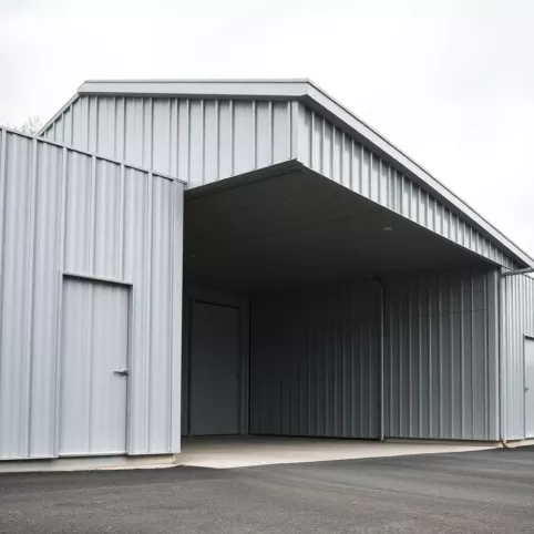 Jak powiększyć garaż blaszany